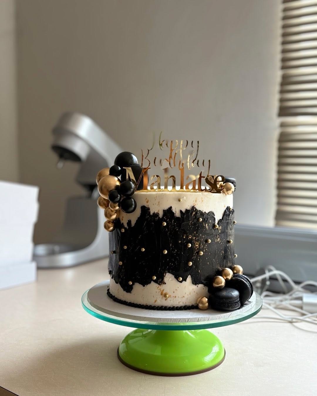 Midnight & Gold by Baked by Mono